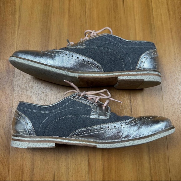 Ted Baker London Silver Metallic Brogue Oxford Shoes Women Size US8/EUR39 - Picture 6 of 13